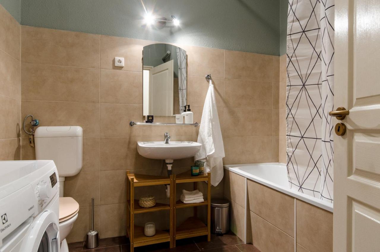 Studio Next To Opera House A26 Budapest Bagian luar foto